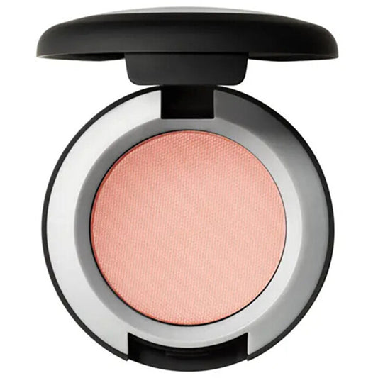 MAC matiniai akių šešėliai „Powder Kiss“ 1,5 g